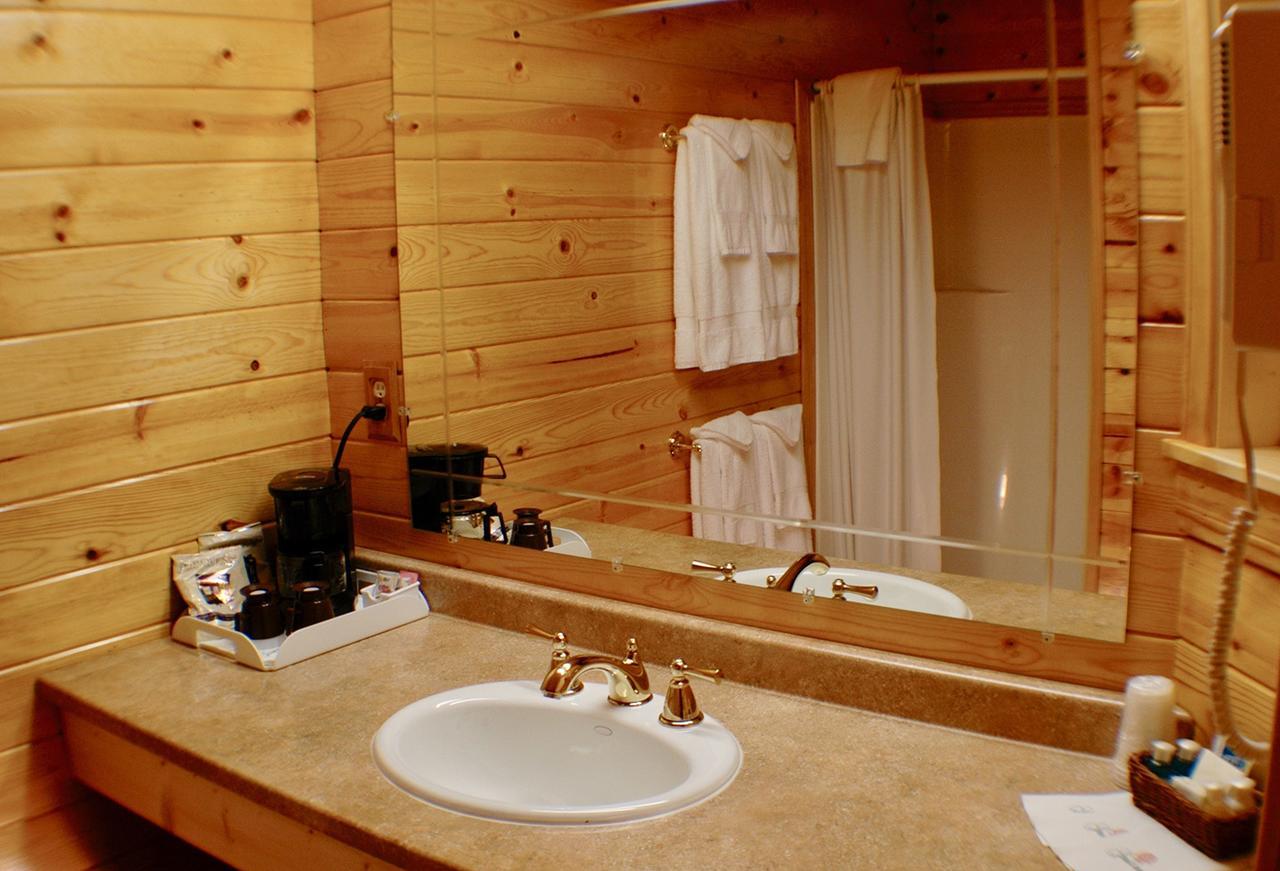 Giant Oaks Lodge Running Springs Экстерьер фото