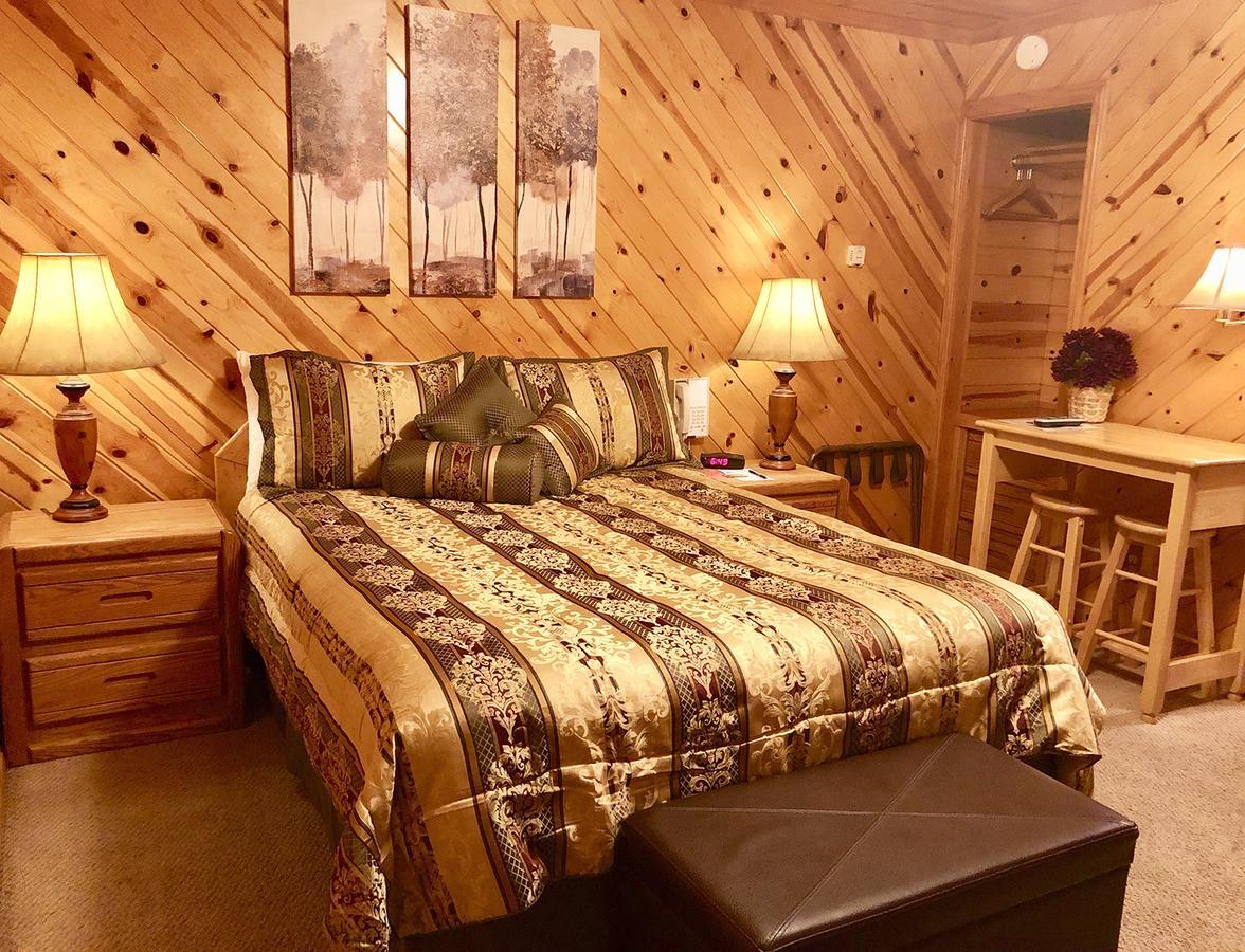 Giant Oaks Lodge Running Springs Экстерьер фото