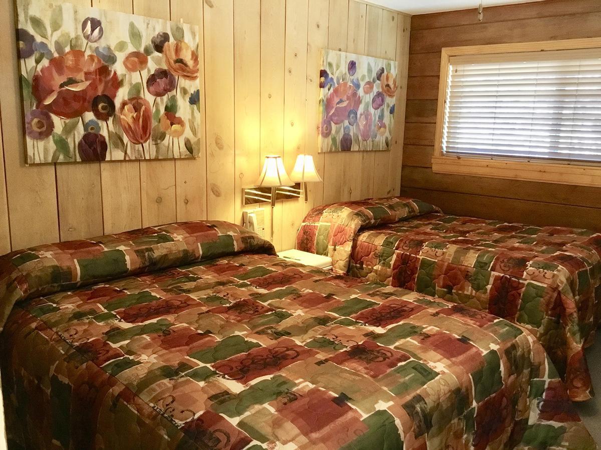 Giant Oaks Lodge Running Springs Экстерьер фото