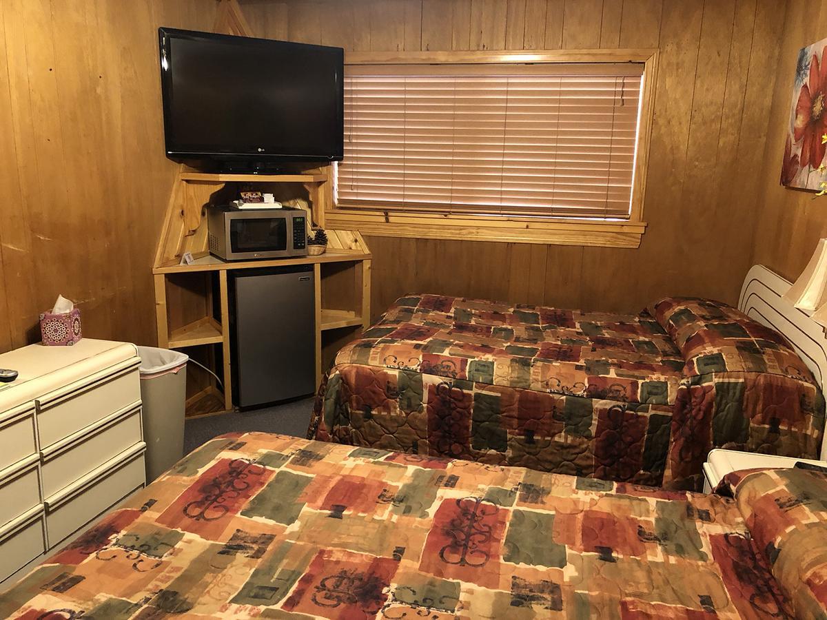Giant Oaks Lodge Running Springs Экстерьер фото